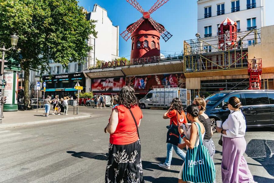 Paris: Hidden Gems of Montmartre with Local Guide - Moulin de la Galette and the artists of Montmartre