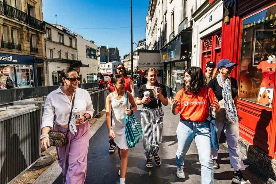 Paris: Hidden Gems of Montmartre with Local Guide - Montmartre beyond the postcard streets