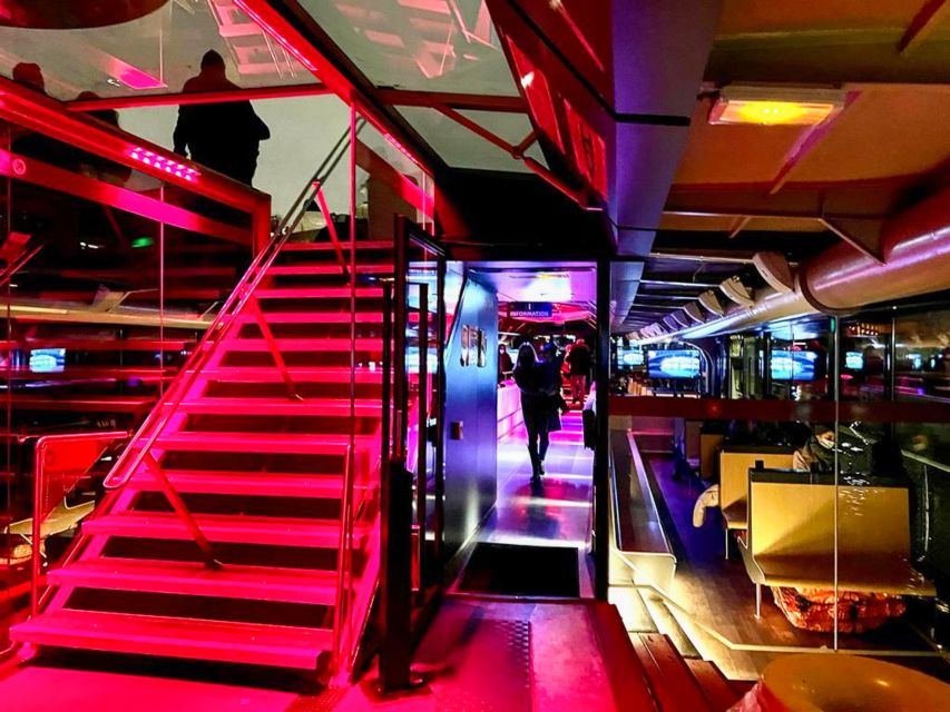 Paris: Illuminated Evening River Cruise & Waffle Tasting - Choosing between the lower cabin and upper deck