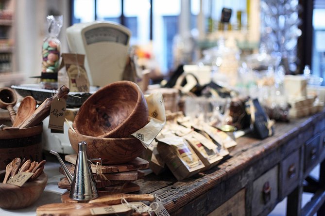 Paris Le Marais District Original Food and Wine Tasting Tour - Rue des Rosiers, falafel, and Jewish Paris
