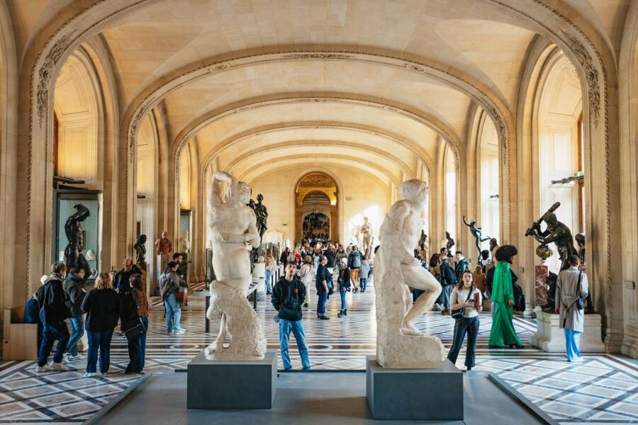 Paris: Louvre Museum Entry Ticket With Host and River Cruise - Who should pay $100 for this experience?