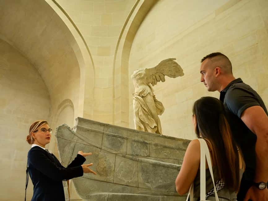 Paris: Louvre Museum Guided Tour with Skip-the-Ticket-Line - Winged Victory and the power of movement