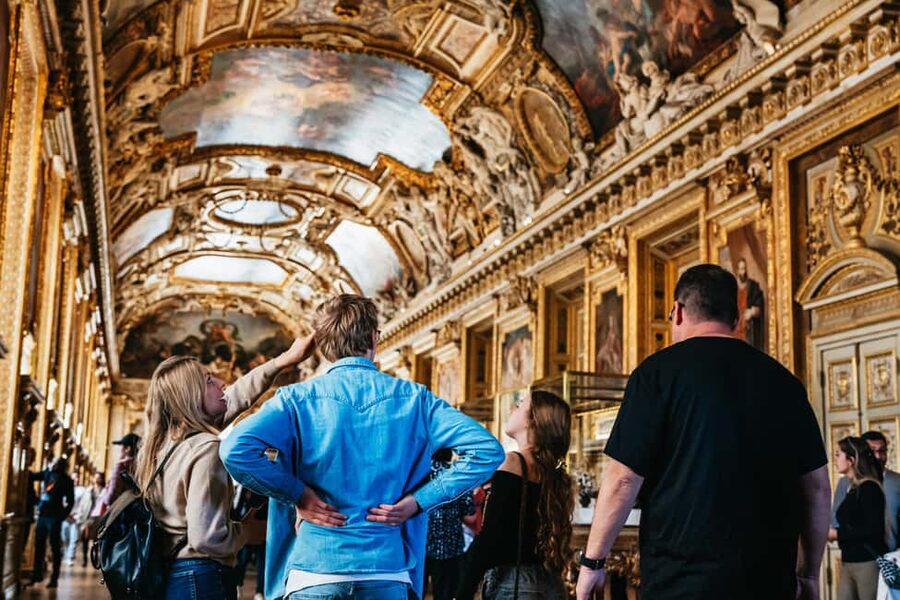 Paris: Louvre Museum Tour Mona Lisa & Iconic Masterpieces - Renaissance paintings and lesser-known works