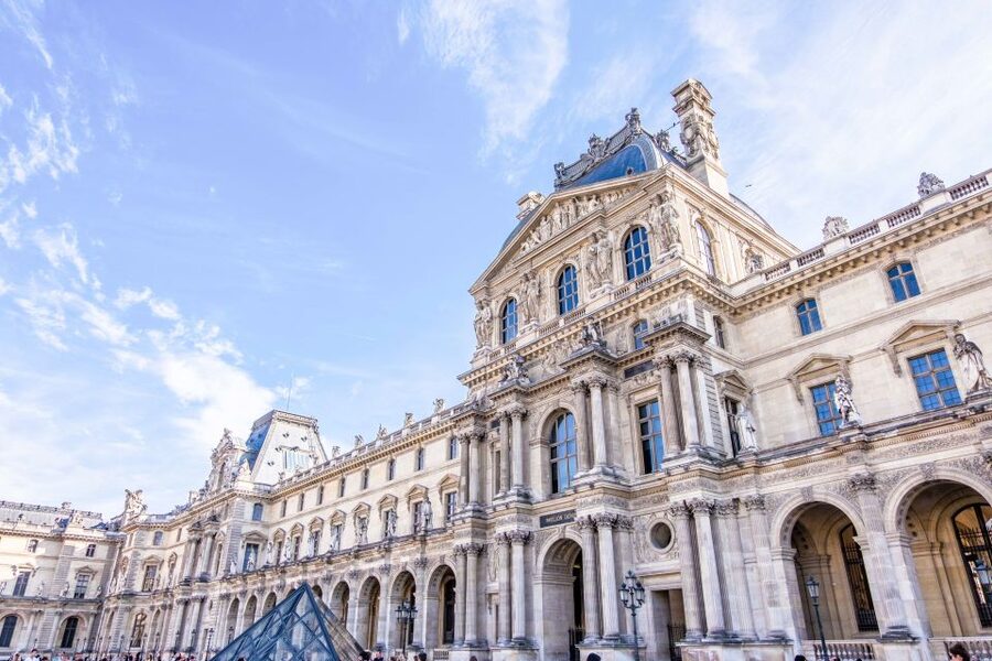 Paris: Louvre Reserved Ticket and River Cruise Combo - Timing a full day without rushing