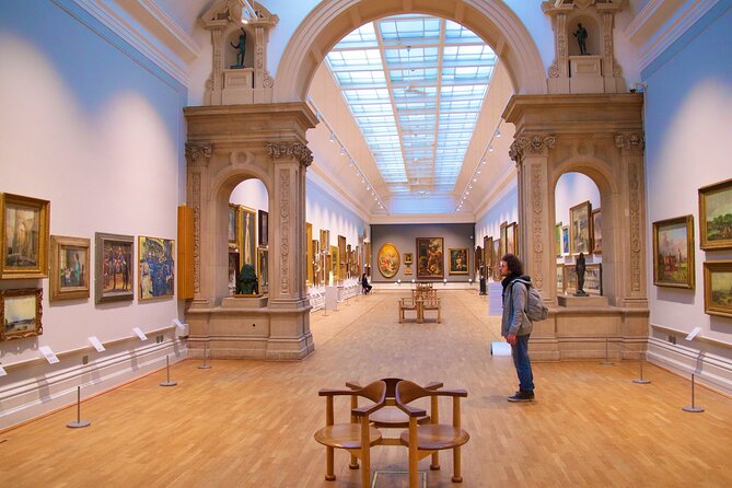 Paris Louvre Small Group Tour with Pre-Reserved Tickets - The Mona Lisa without wandering for an hour