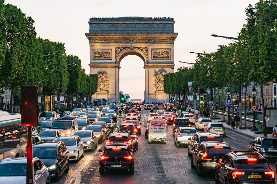 Paris: Night Bus Tour with Audioguide - Place de la Concorde to the Champs-Élysées