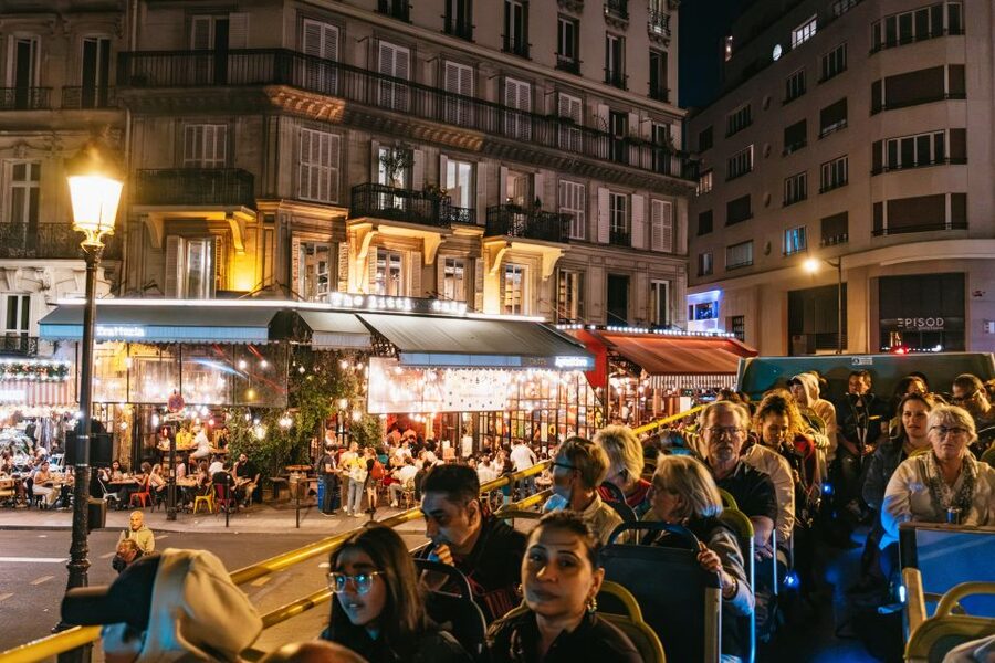 Paris: Night Bus Tour with Audioguide - Audio, App, and Onboard Comfort
