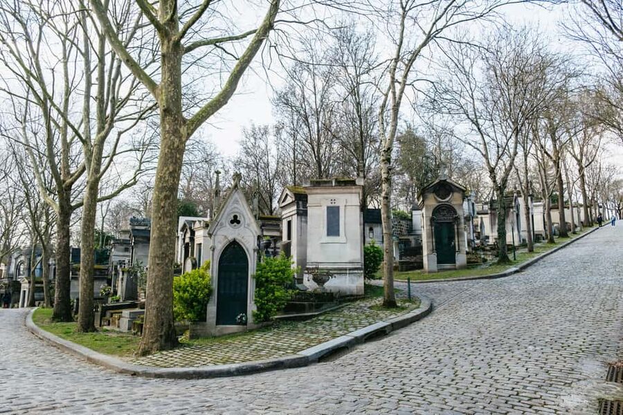Paris: Pere Lachaise Cemetery Guided Tour - Is $23 a fair price?