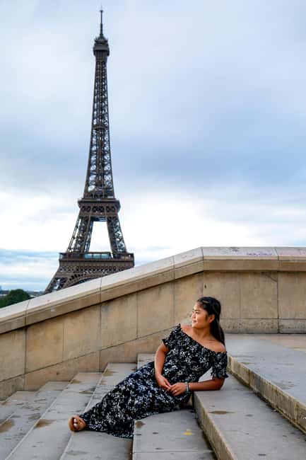 Paris: Photoshoot Around Eiffel Tower with 55 Edited Photos - What the Photographers Add Beyond the Camera