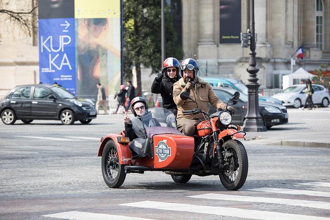 Paris Private Flexible Duration Guided Tour on a Vintage Sidecar - Eiffel Tower, Trocadéro, and the Seine
