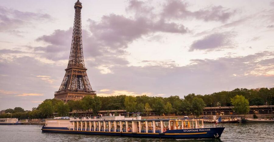 Paris: Romantic Cruise with 3-course Dinner on Seine River - Notre Dame, the Louvre, and the turning point at Bercy