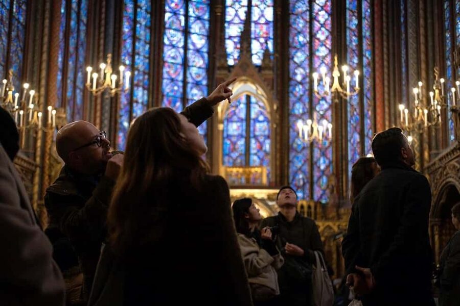 Paris: Sainte-Chapelle, Conciergerie, Notre Dame Guided Tour - The value of a two-hour guided visit