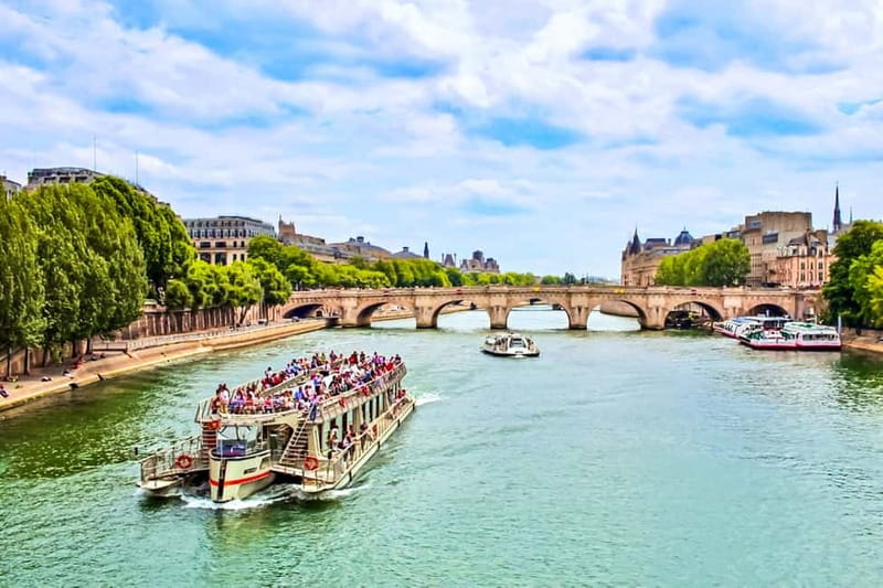 Paris: Seine Cruise & Crepe Tasting near the Eiffel Tower - The Seine route, sight by sight