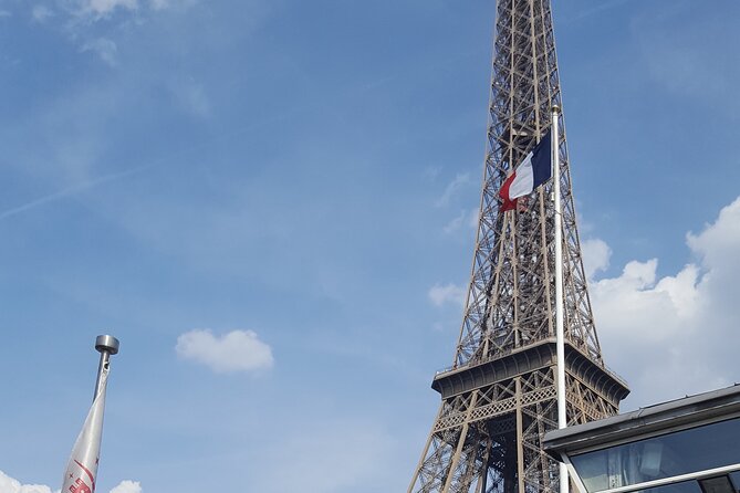 Paris Seine River Champagne Tasting Cruise - Price and overall value at $95.34