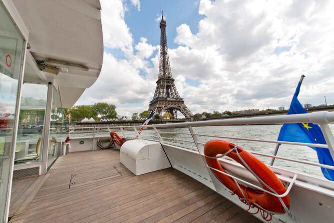 Paris Seine River Hop-On Hop-Off Sightseeing Cruise by Batobus - Port des Invalides and the grand riverfront