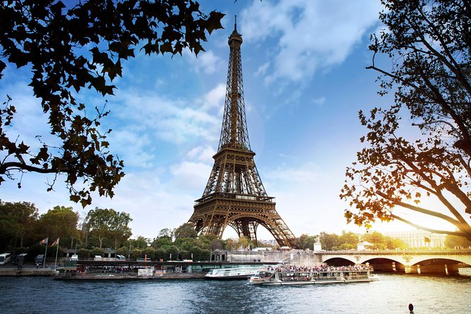 Paris Seine River Sightseeing Cruise with Commentary by Bateaux Parisiens - From the Eiffel Tower to Pont Alexandre III