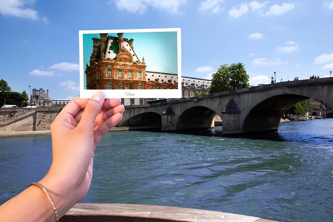 Paris Seine River Sightseeing Cruise with Commentary by Bateaux Parisiens - The real issue: queues and boarding