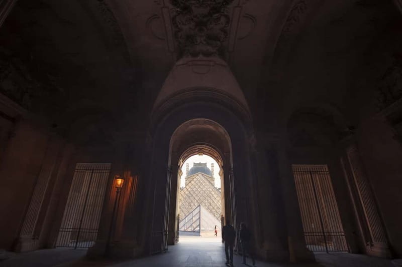Paris: Skip-the-Line Louvre Highlights Tour with Mona Lisa - Price and what you receive for $67