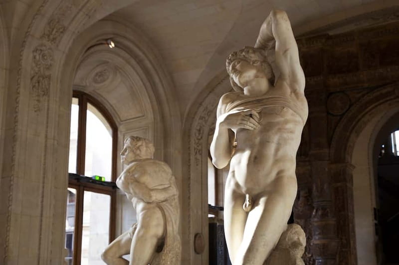 Paris: Skip-the-Line Louvre Highlights Tour with Mona Lisa - Venus de Milo and Winged Victory