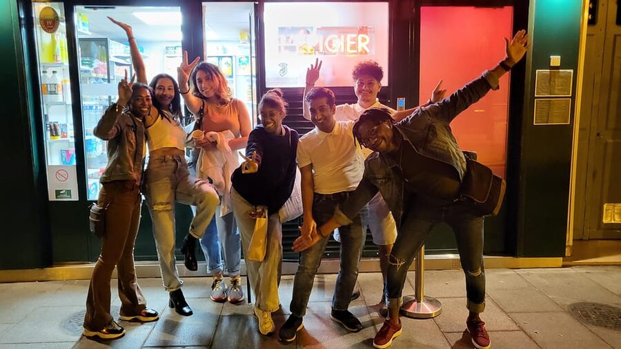 Paris: Speakeasy and Hidden Bars Tour - The guides make or break the evening