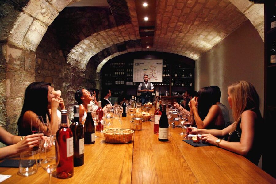 Paris: Wine and Cheese Lunch - What happens during the two hours