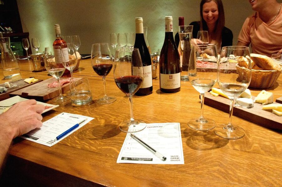 Paris: Wine and Cheese Lunch - Who should book it
