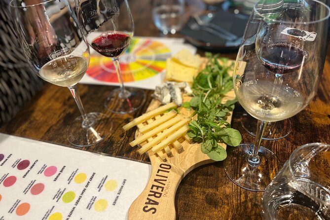 Private - Best of Bordeaux Walking Tour + Glass of Bordeaux Wine - Saint-André Cathedral and a Longer Stop