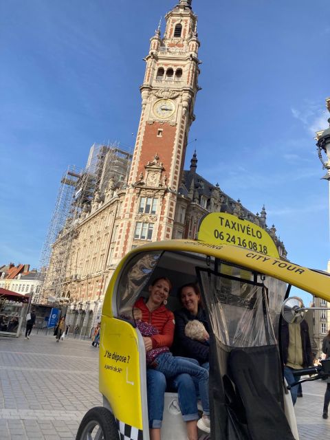 Private guided tour by electric bike taxi - Meeting at Place Rihour and getting oriented