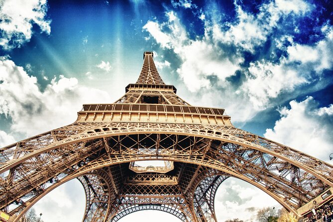 Private Paris Airport Arrival Transfer – CDG & ORLY Airports - What the airport pickup actually involves