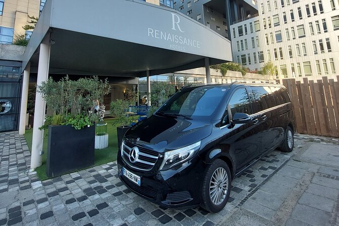 Private Transfer from CDG or ORY Airport to Paris City - Meeting your driver at CDG or ORY