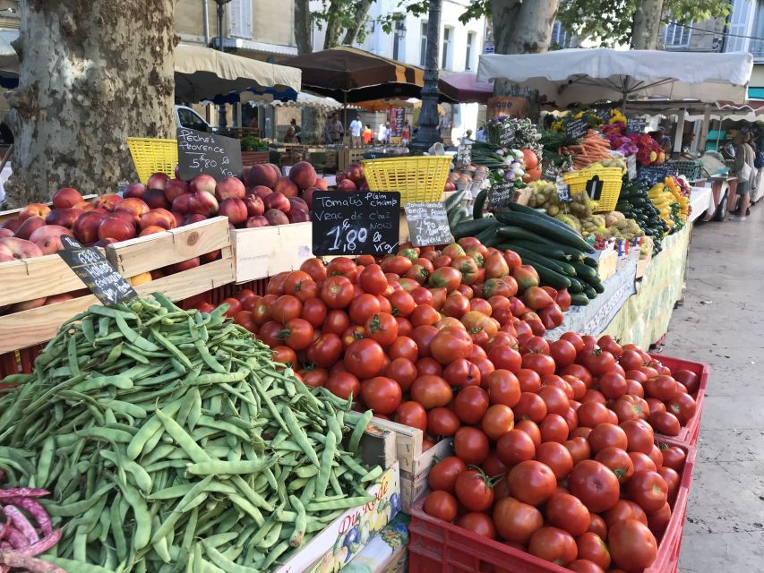 Provencal Market Walking Tour with Tastings - How the small group affects the experience