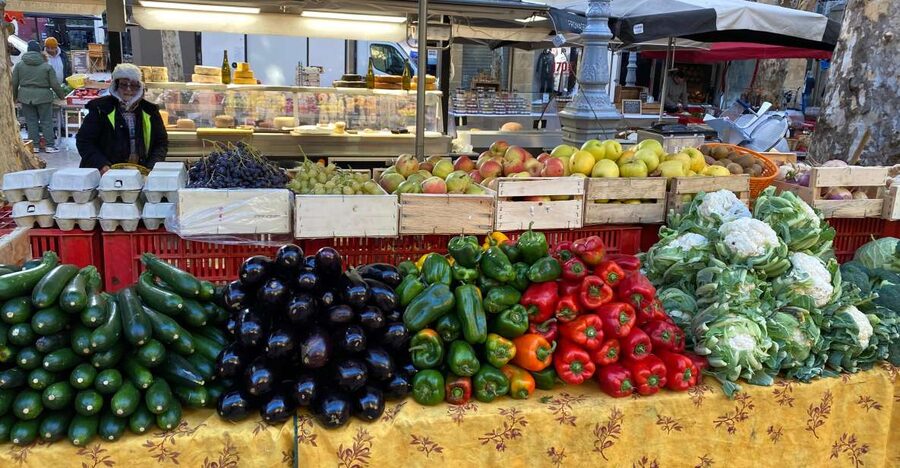 Provencal Market Walking Tour with Tastings - Place Richelme, Aix’s everyday food market