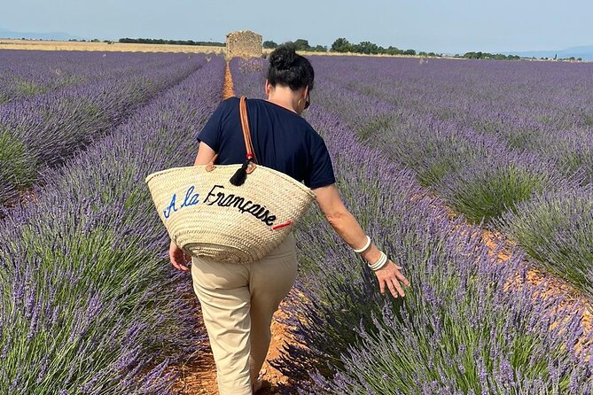 Provence Lavender Fields Tour from Aix-en-Provence - The guides are a major part of the experience