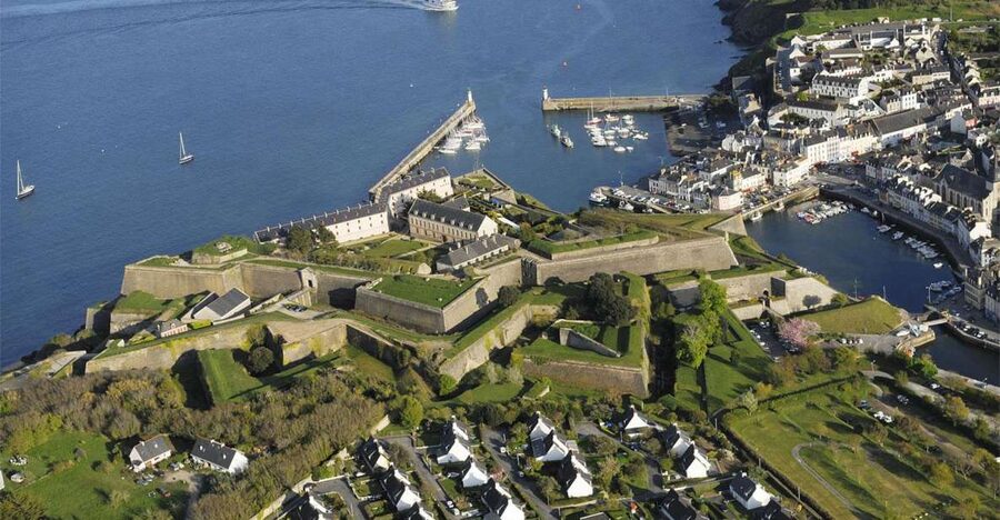 Quiberon: Ferry tickets from/to Belle-Île-en-Mer, Le Palais - What the $23 Fare Really Buys You