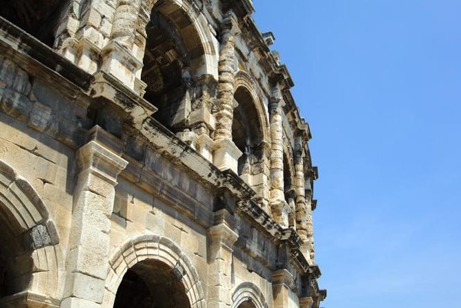 Roman Sites and Historical Places Day Trip from Avignon - Maison Carrée and the Roman center of Nîmes