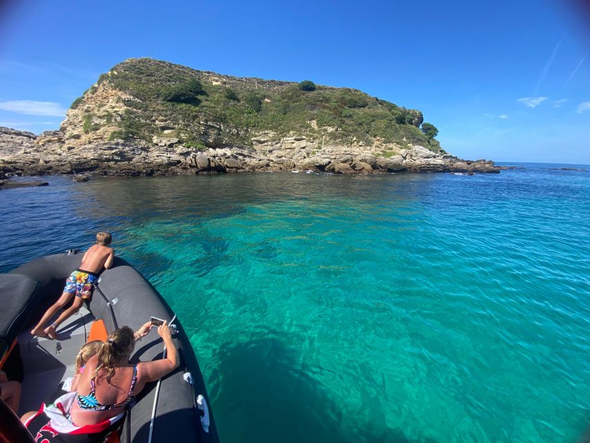 Saint-Jean-de-Luz, Basque country: Boat tour along the Coast - Returning past Socoa Fort