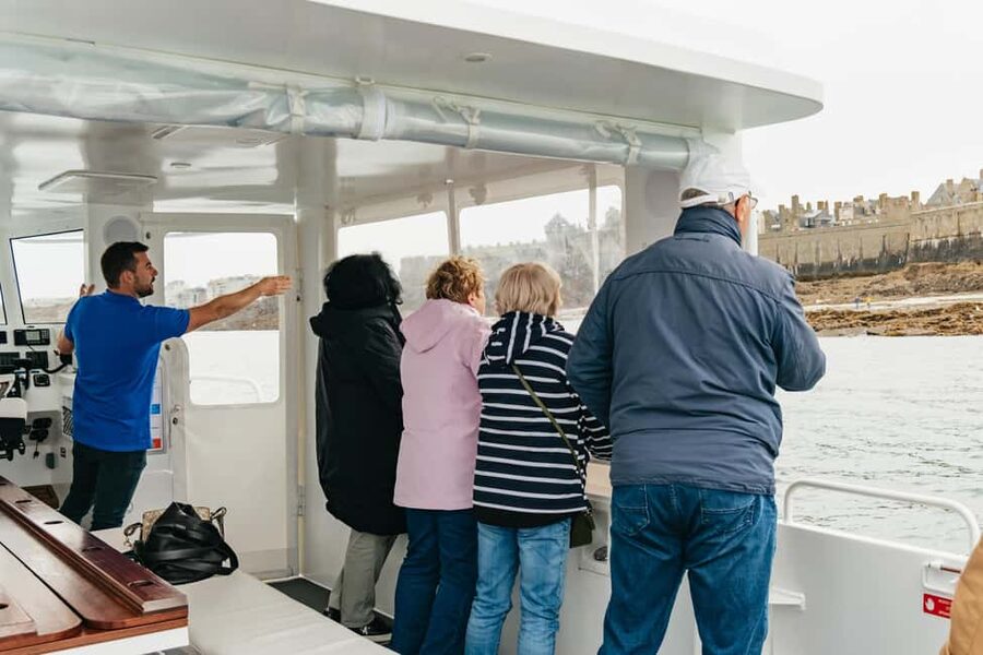 Saint-Malo: Guided Boat Tour with Local Captain - Comfort, wind, and the practical side