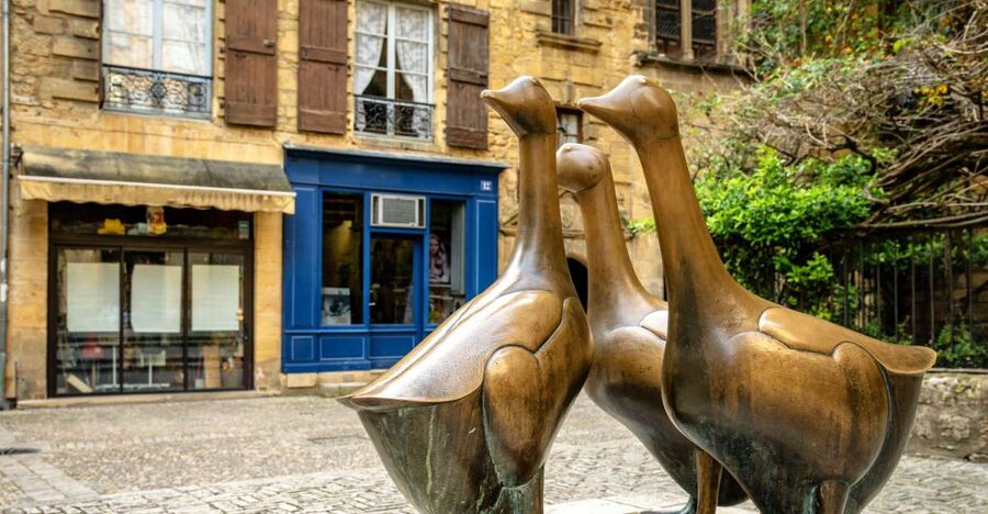 Sarlat Gourmet Tour & Market Visit with Tastings - Why this Sarlat food walk works so well