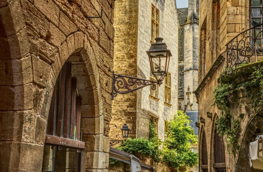 Sarlat Gourmet Tour & Market Visit with Tastings - Three stops and what you may taste