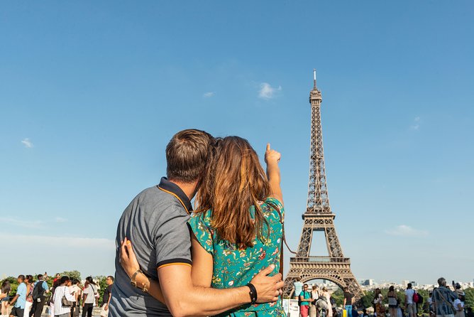 Seine Dinner Cruise, Eiffel Tower Access and Moulin Rouge Show - Where the tour can go wrong