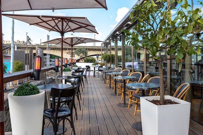 Seine River Sightseeing Cruise and Dinner at Le Bistro Parisien - How to make the most of the boat ride