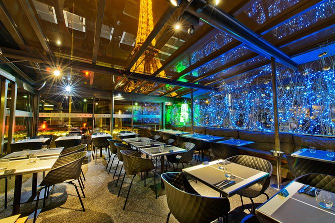 Seine River Sightseeing Cruise and Dinner at Le Bistro Parisien - Arriving beside the Eiffel Tower