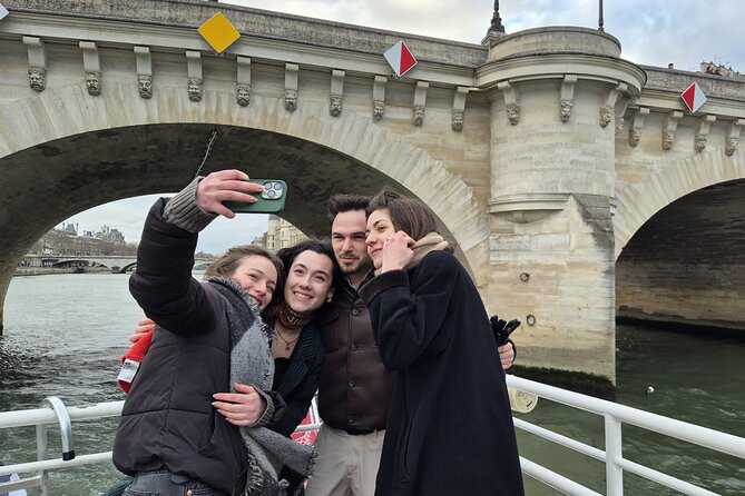 Seine River Sightseeing Guided Cruise by Vedettes du Pont Neuf - Boarding at Pont Neuf and Square du Vert-Galant