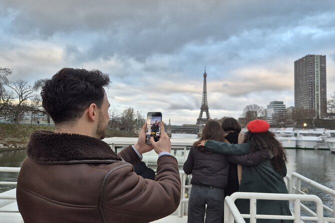 Seine River Sightseeing Guided Cruise by Vedettes du Pont Neuf - Is $20.90 good value?