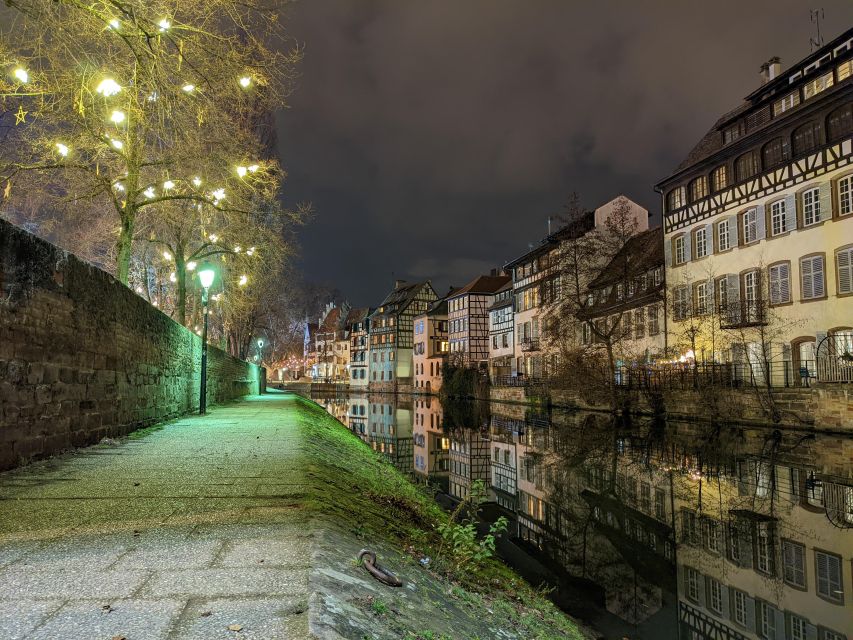 Strasbourg: Walking Tour with Local Guide - Strasbourg Cathedral and the legends around its spire