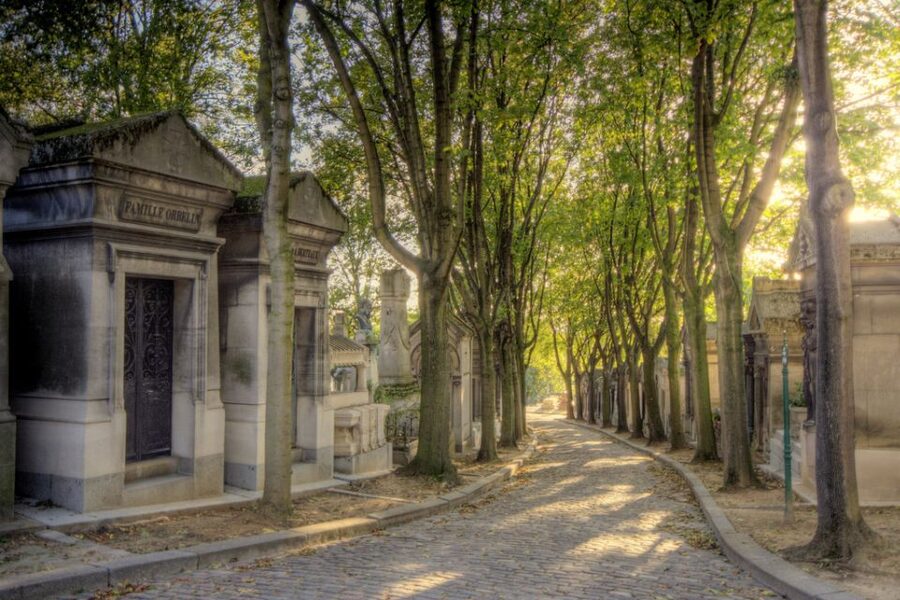 The Père Lachaise Cemetery: Guided 2-Hour Small-Group Tour - The first walk: origins, name, and design