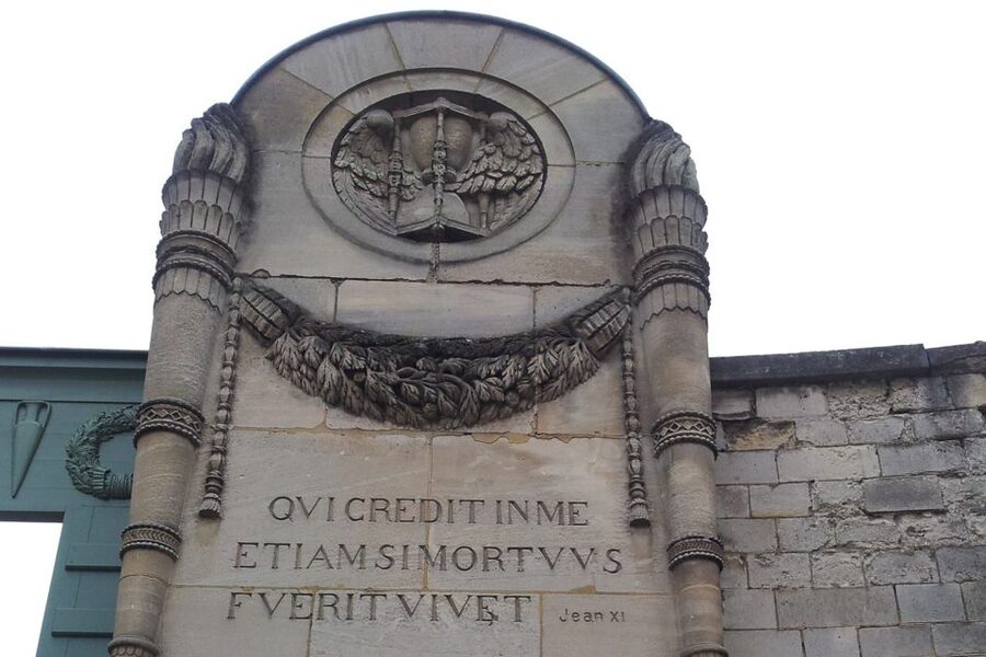 The Père Lachaise Cemetery: Guided 2-Hour Small-Group Tour - Who gets the best value from this tour