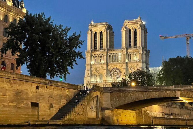 Top Private Cruises in Paris with French Champagne and surprises - Notre-Dame, Pont Neuf, and the central Seine