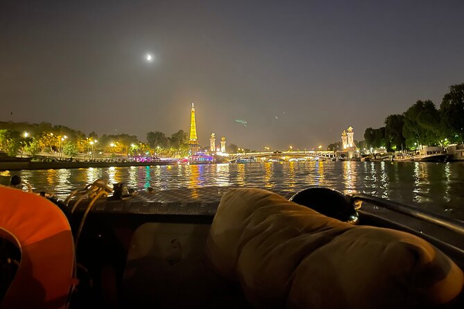 Top Private Cruises in Paris with French Champagne and surprises - Champagne, homemade treats, and music