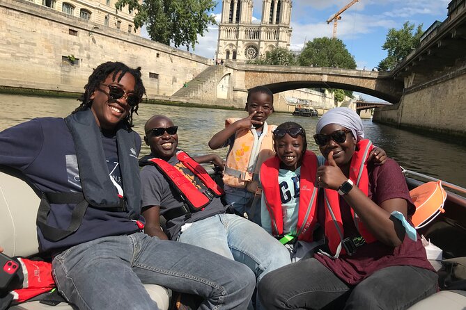 Top Private Cruises in Paris with French Champagne and surprises - Timing, weather, and the 90-minute limit